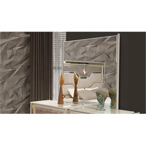 Omary Traditional Style Mirror with gold Accent made with Wood in Beige