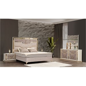 Omary Traditional Style Queen 4Pc Bedroom Set made with Wood in Beige