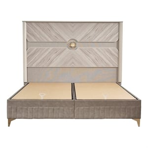 Eternity Traditional Style Eucalyptus-veneer Queen Bed made with Wood in Beige