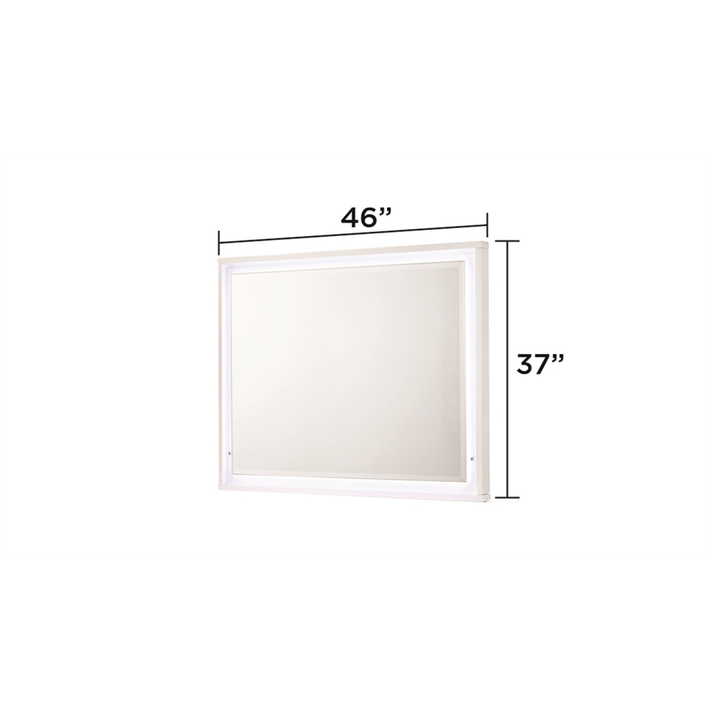 Manhattan Mirror with Lacquer & LED Lighting Solid + Manufactured Wood in White