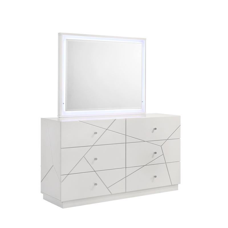 Manhattan Queen 4-Piece Set including Lacquer & LED Lighting with Wood in White
