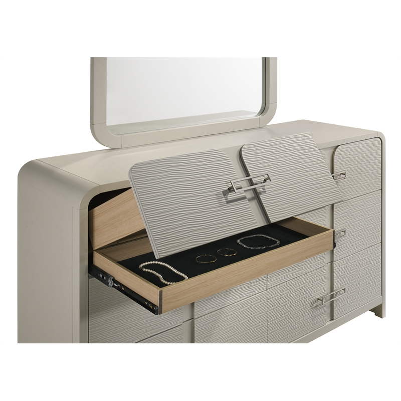 Aria Modern style 6-Drawer Dresser Made With wood in Beige Color