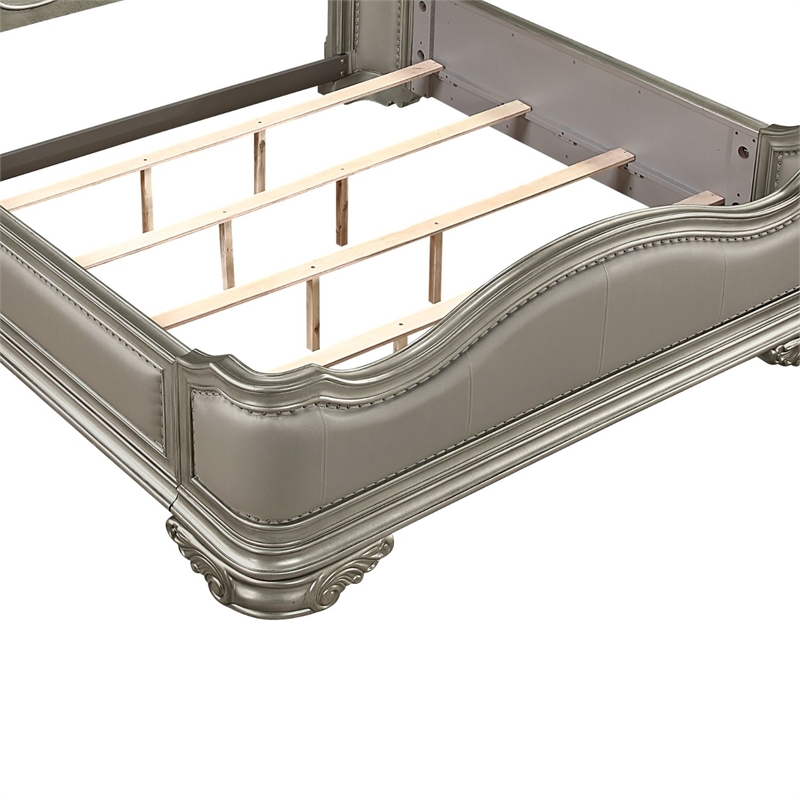 Bella Traditional Wood King Bed with Panel Design in Champagne