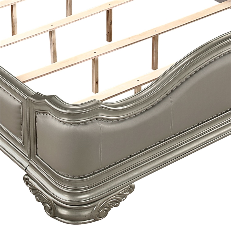 Bella Traditional Wood King Bed with Panel Design in Champagne