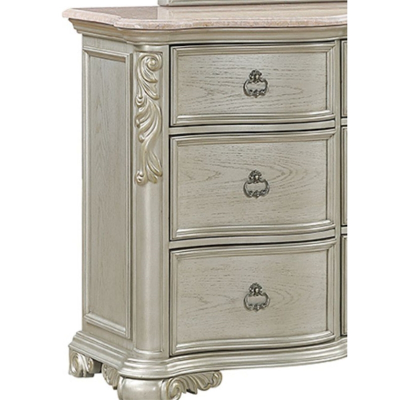 Bella Traditional Style King 5 PC Bedroom Set made with Wood in Champagne