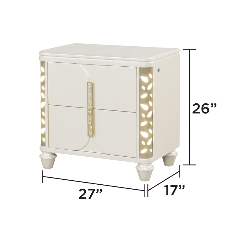 Cinderella Traditional Style 4 Pc Queen Bedroom Set with LED and Gold Accents