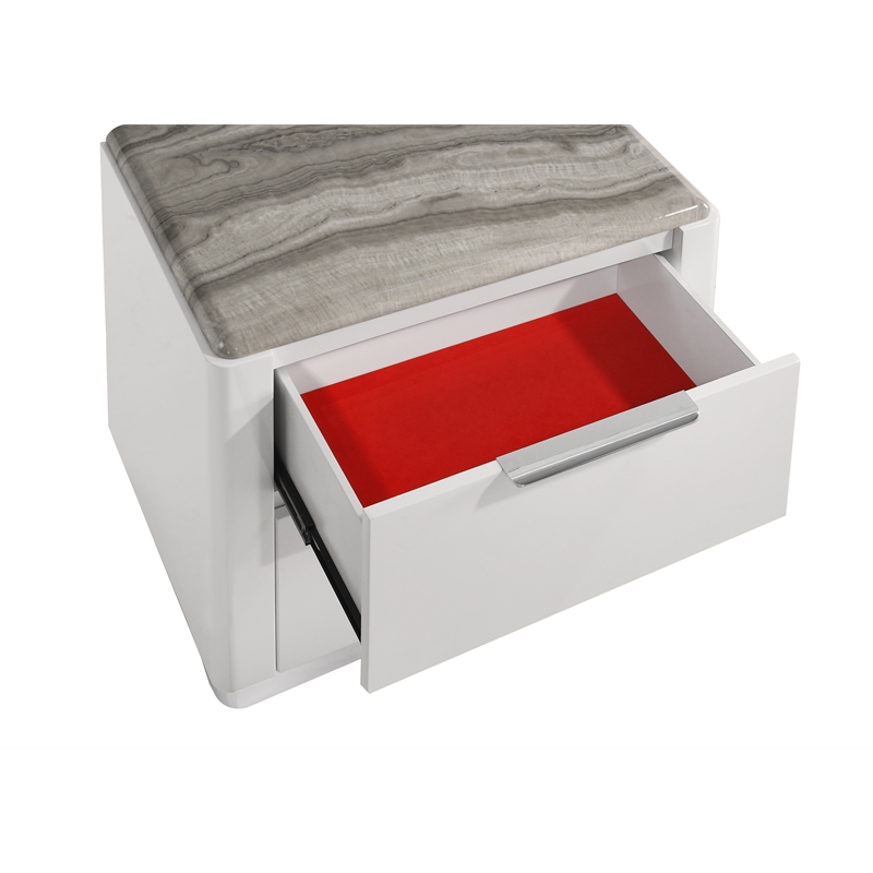 Jazz Modern 4-Pc Queen Bedroom Set in White Lacquer