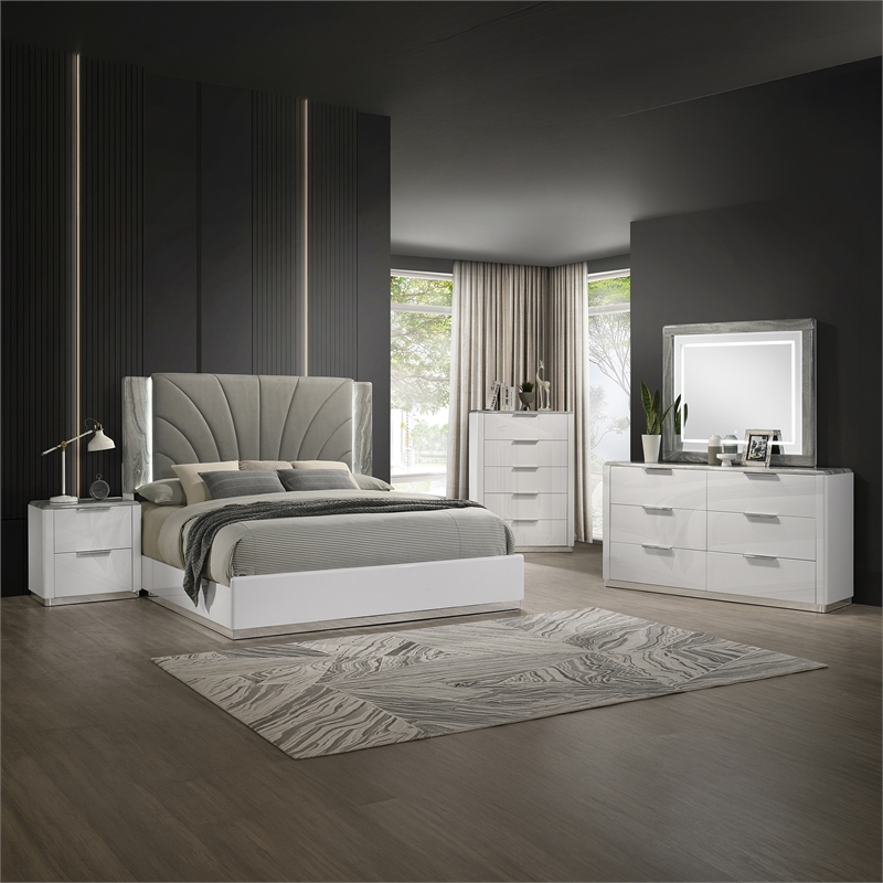 Jazz Contemporary 5 Drawer Chest with White Lacquer Finish