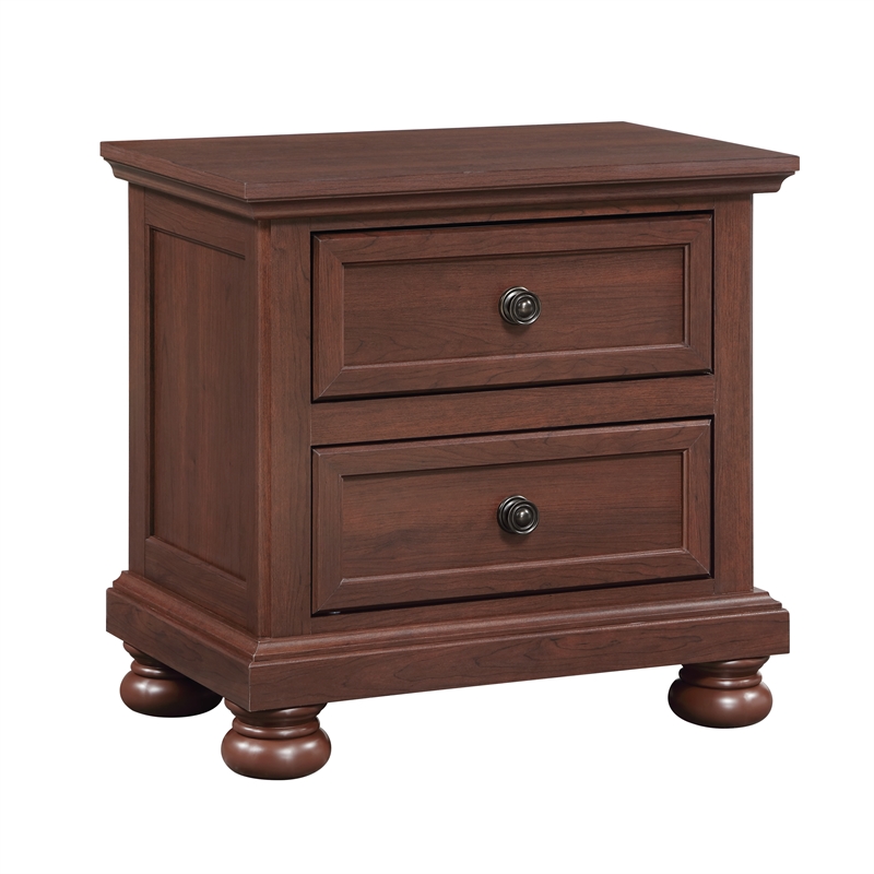Boston Traditional King 5 Pc Bedroom Set in Walnut