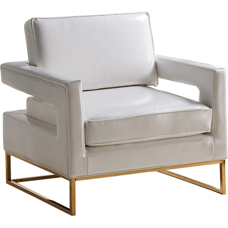 Meridian Furniture Amelia 19