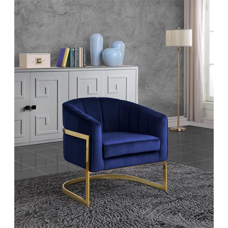 Meridian Furniture Carter 18.5