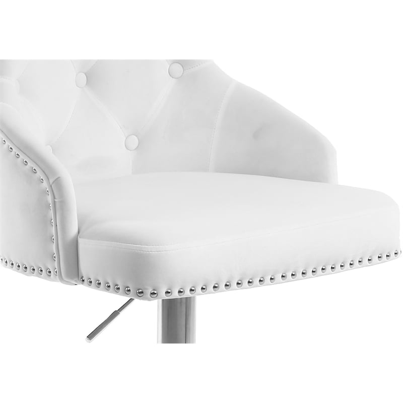 Meridian Furniture Claude 34.5