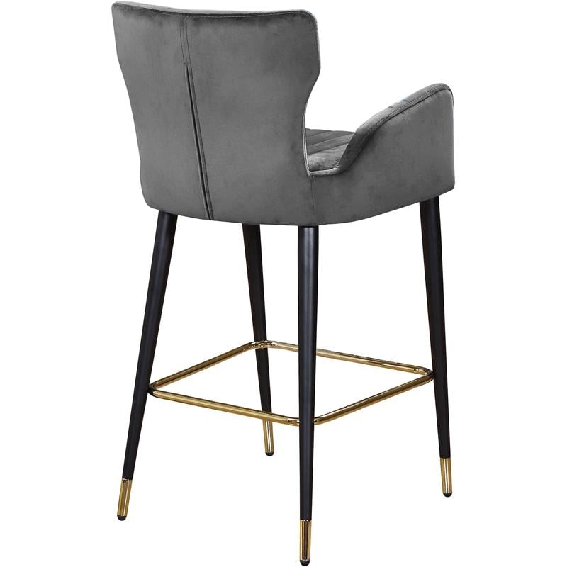Meridian Furniture Luxe 28