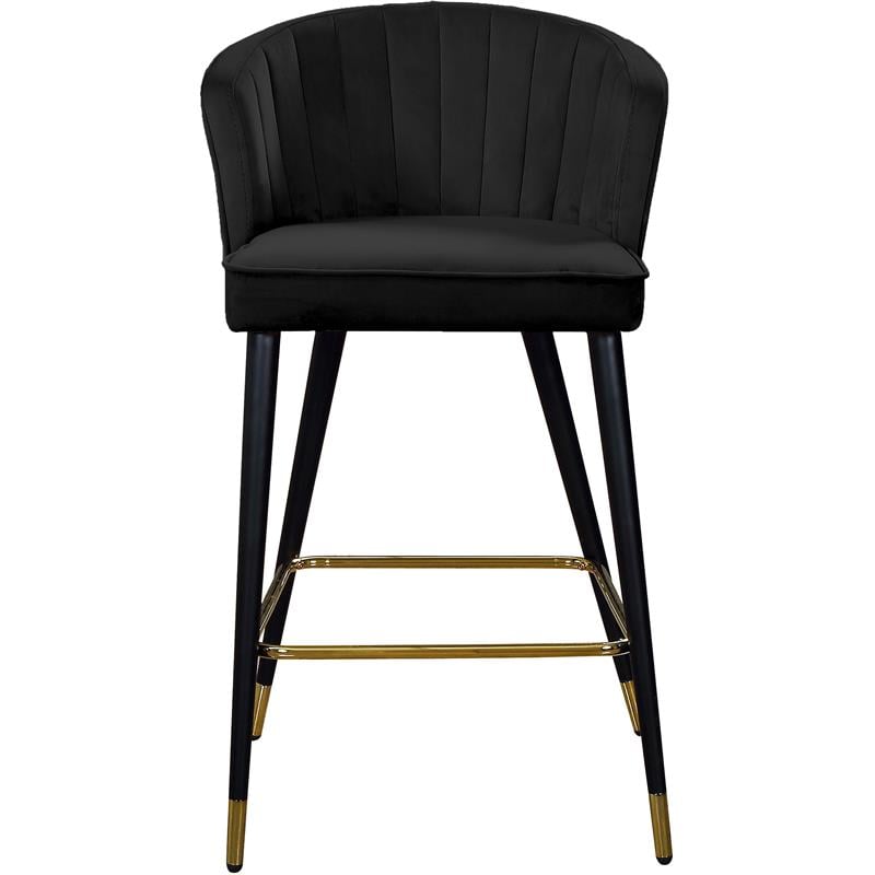 Meridian Furniture Cassie 28