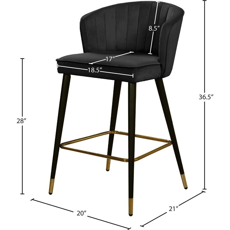 Meridian Furniture Cassie 28