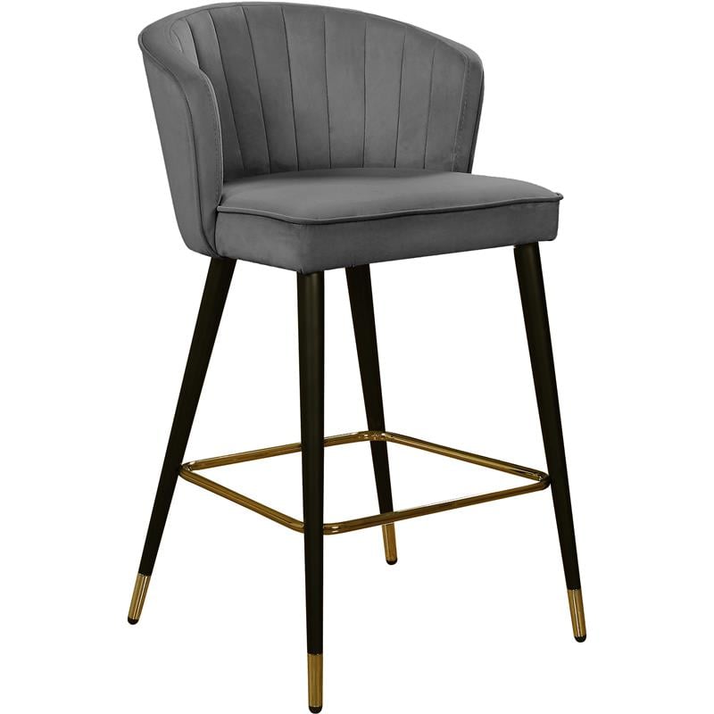Meridian Furniture Cassie 28