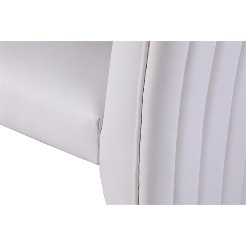 Meridian Furniture Porsha 19