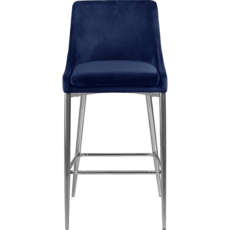 Meridian Furniture Karina 27.5
