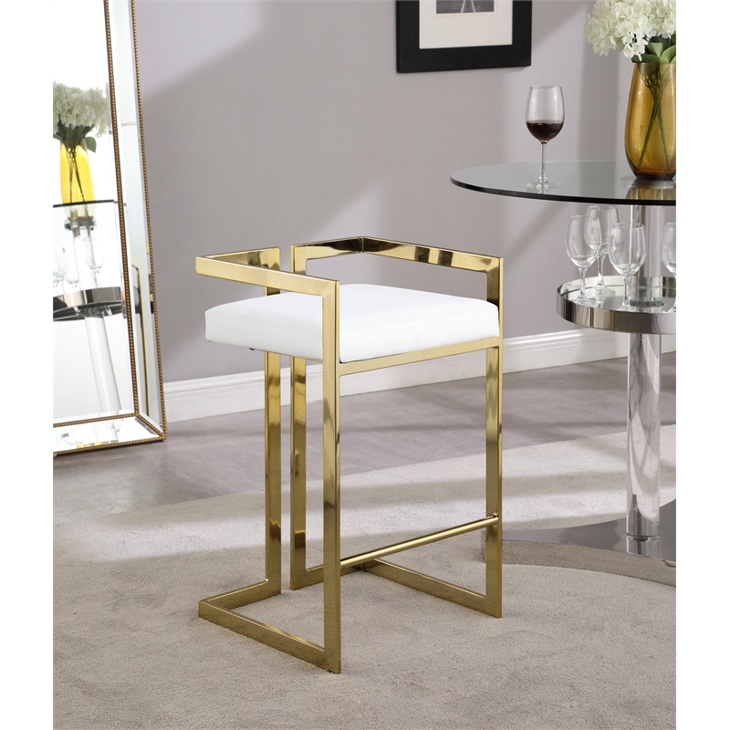 Meridian Furniture Ezra 27