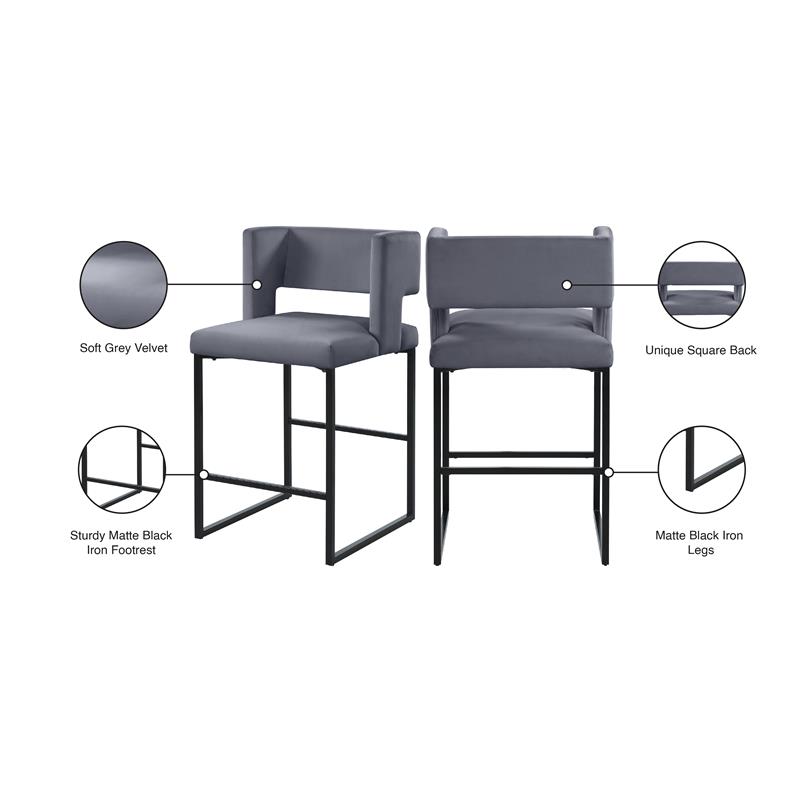 Meridian Furniture Caleb 26
