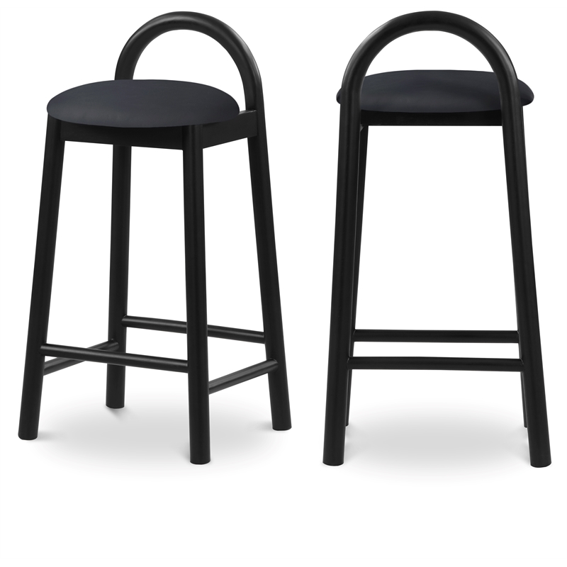 Meridian Furniture Calvin 27