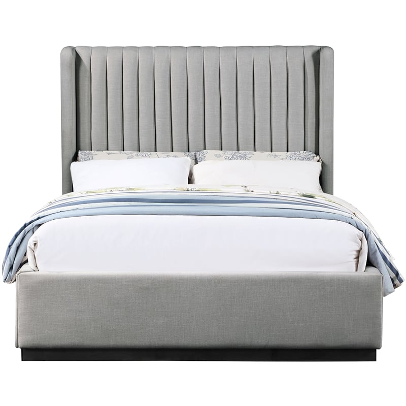 Meridian Furniture Logan Grey Linen Textured Fabric Full Bed