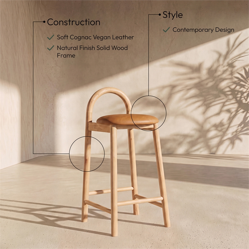 Meridian Furniture Calvin 27