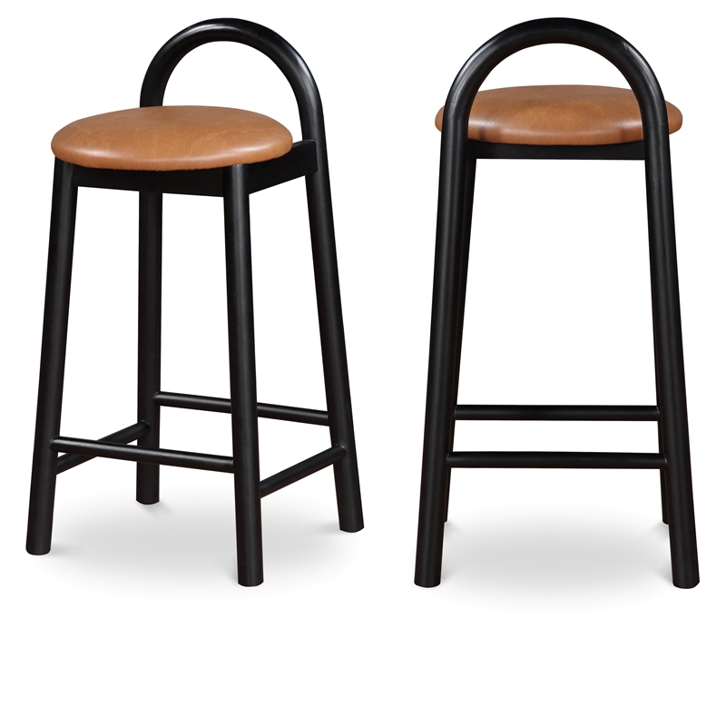 Meridian Furniture Calvin 27