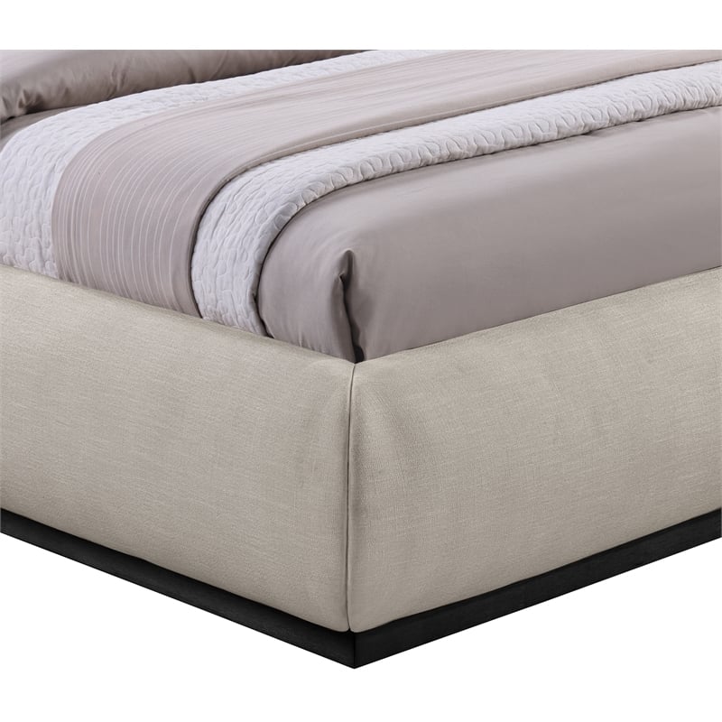 Meridian Furniture Vaughn Beige Chenille Fabric Twin Bed