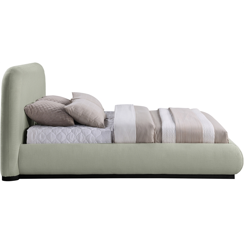 Meridian Furniture Vaughn Mint Chenille Fabric Full Bed