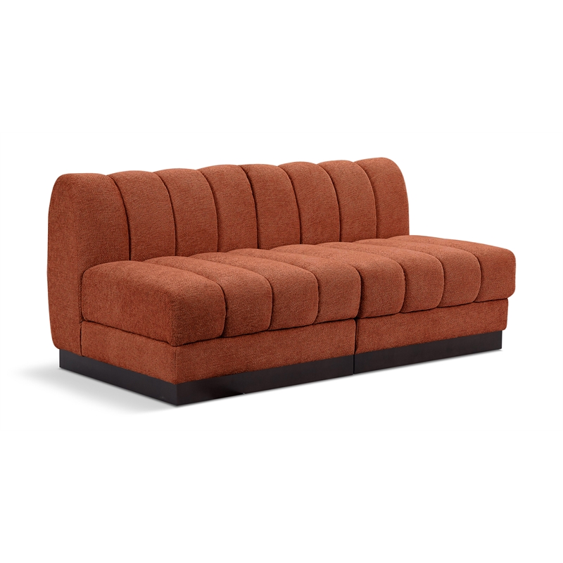 Meridian Furniture Quinn 64