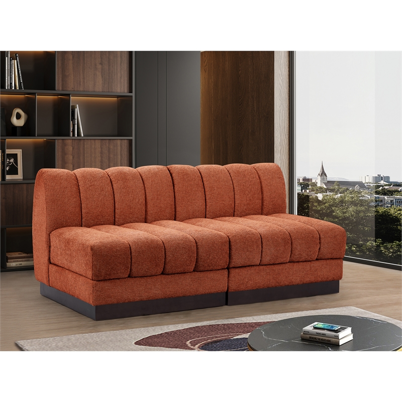 Meridian Furniture Quinn 64
