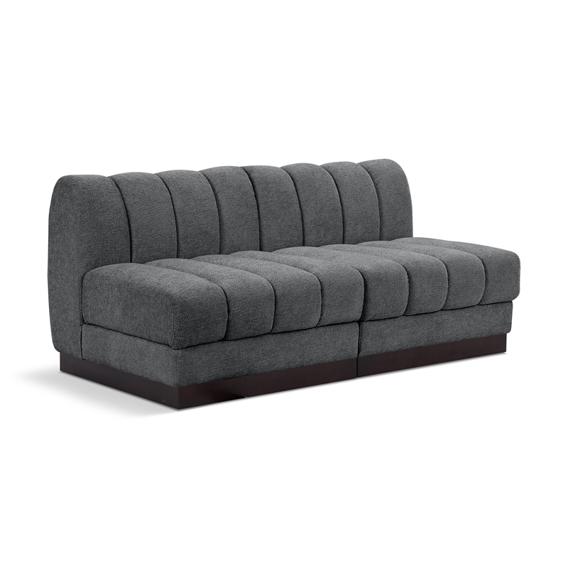 Meridian Furniture Quinn 64