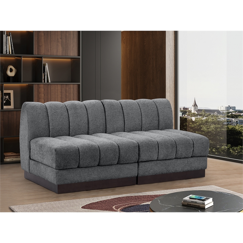 Meridian Furniture Quinn 64