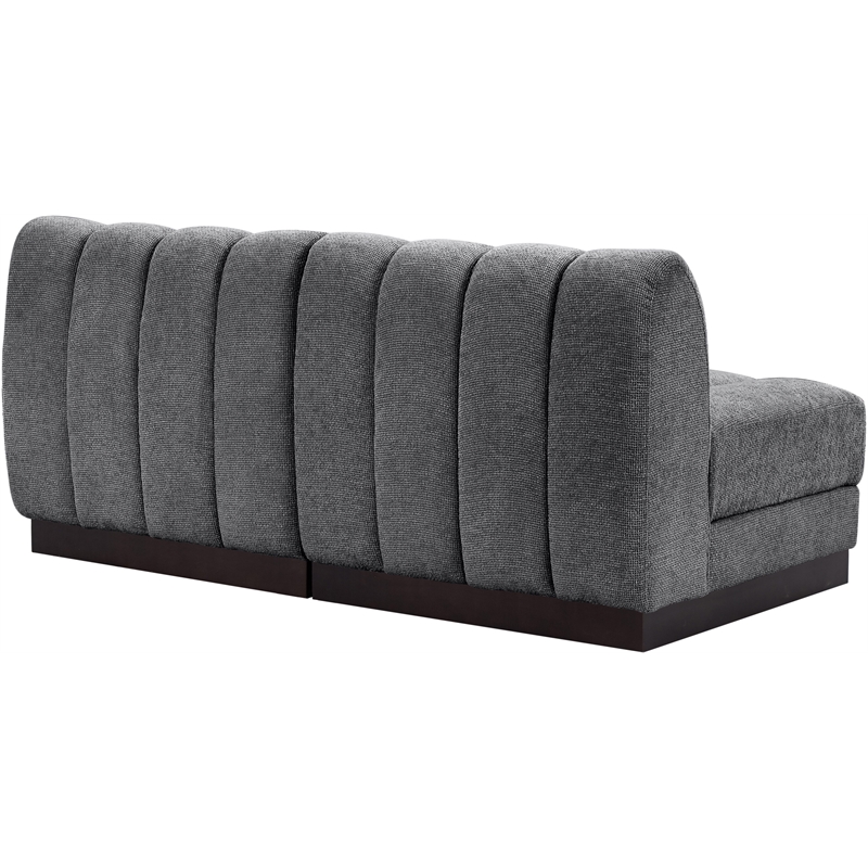 Meridian Furniture Quinn 64