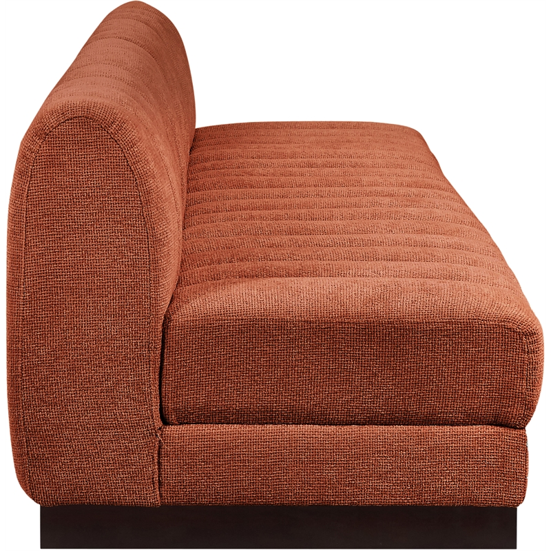 Meridian Furniture Quinn 128