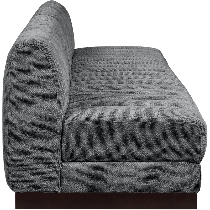 Meridian Furniture Quinn 128