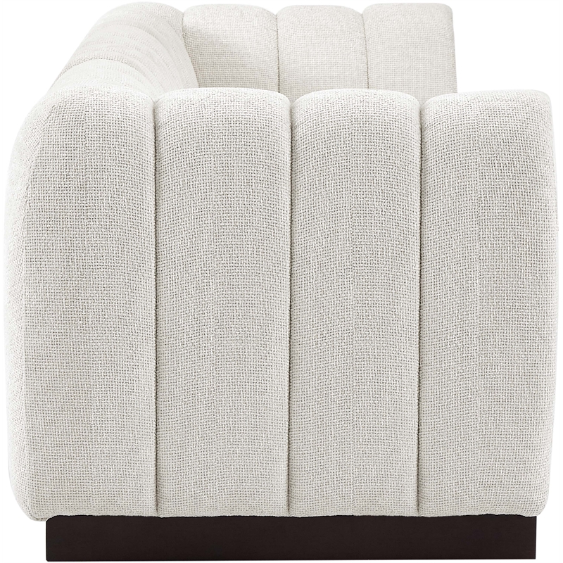 Meridian Furniture Quinn 101