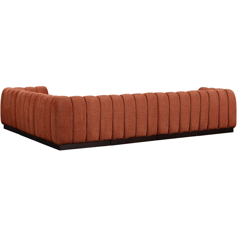 Meridian Furniture Quinn 133