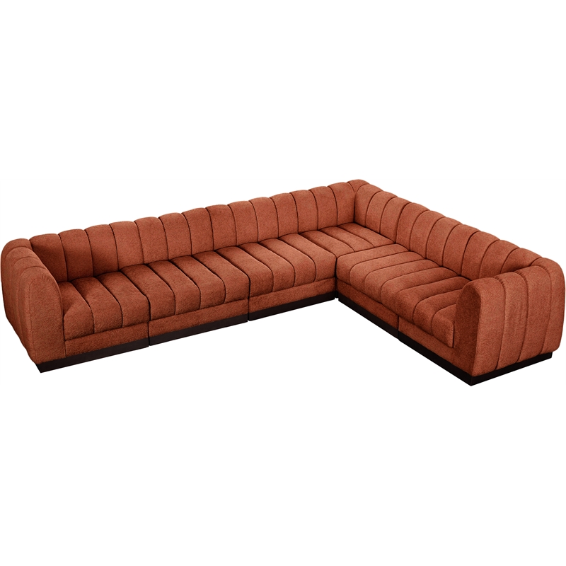 Meridian Furniture Quinn 133