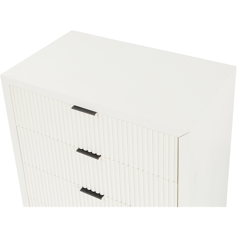 Meridian Furniture Fairfax Cream Oak Veneer Chest