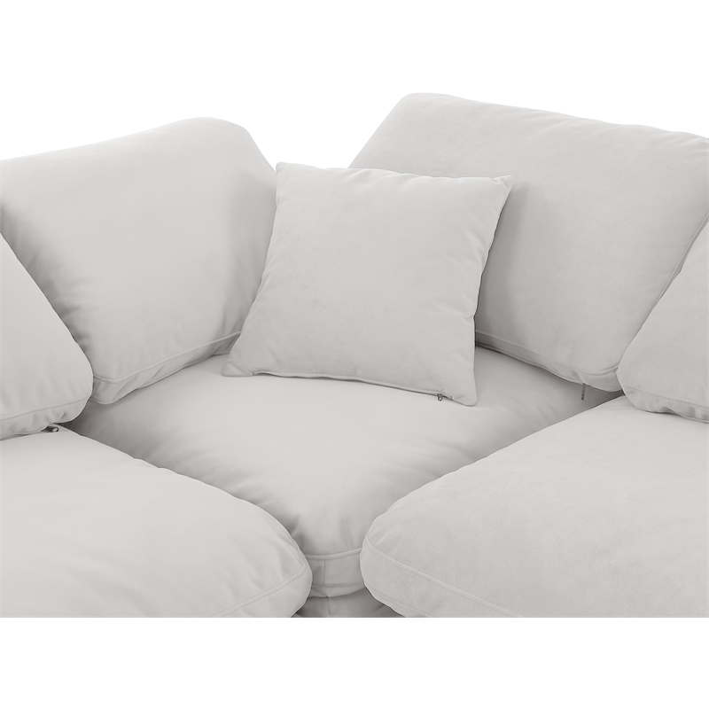 Meridian Furniture Indulge 134.5