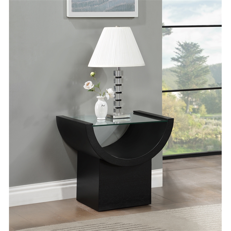 Meridian Furniture Beverwil Black End Table