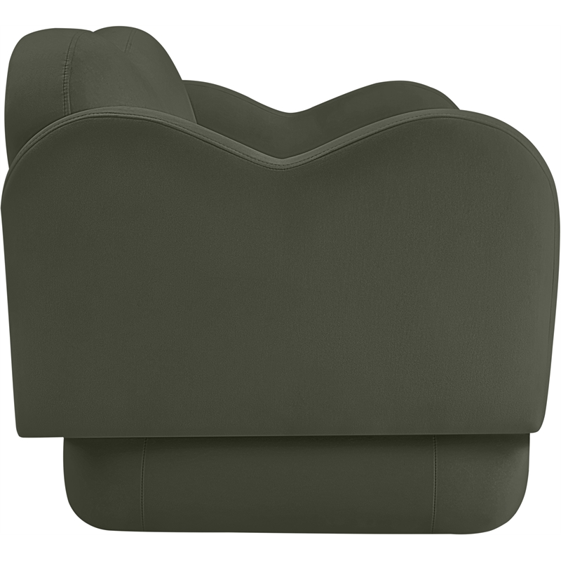 Meridian Furniture Bloom Green Velvet Loveseat