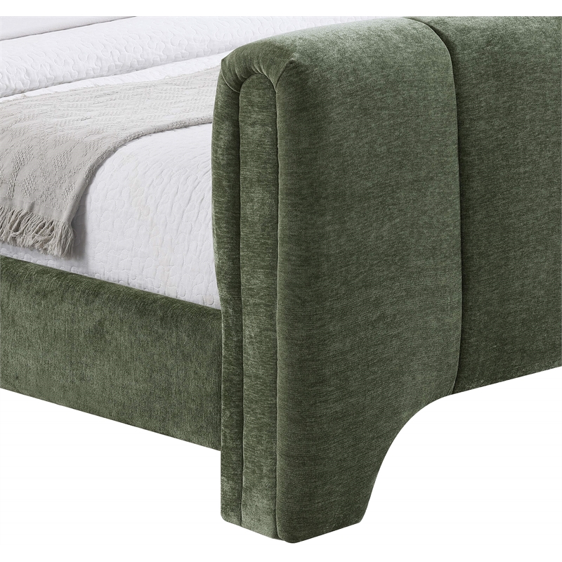 Meridian Furniture Camila Green Chenille Fabric Full Bed