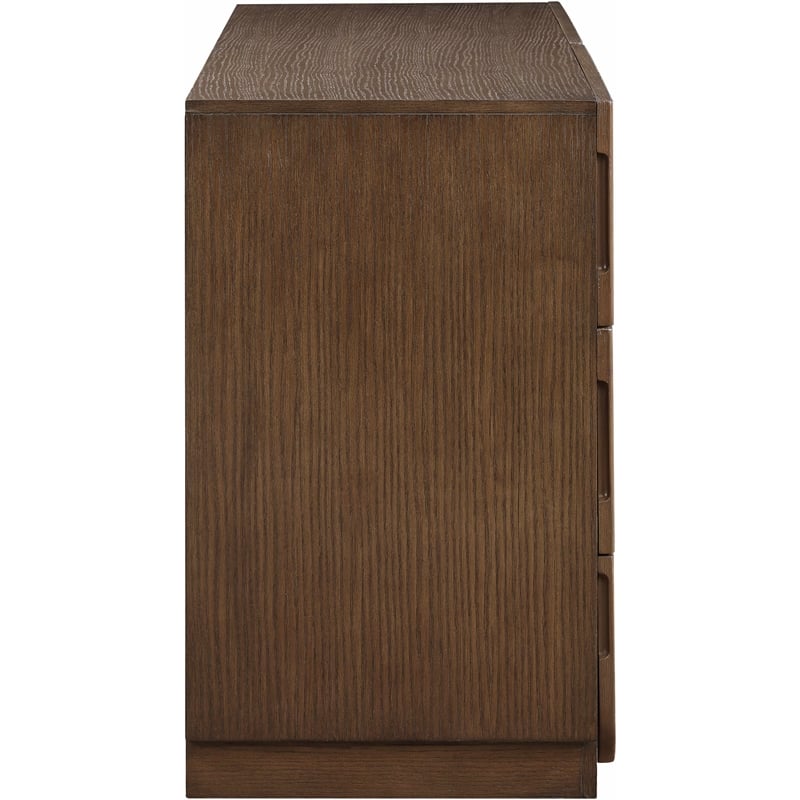 Meridian Furniture Scallop Brown Oak Veneer Dresser