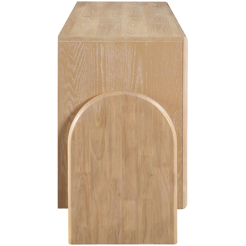 Meridian Furniture Elanor Natural Oak Veneer And Solid Wood Sideboard/Buffet