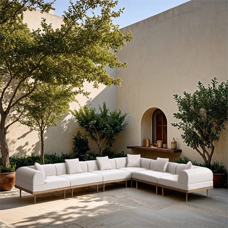 Meridian Furniture 142