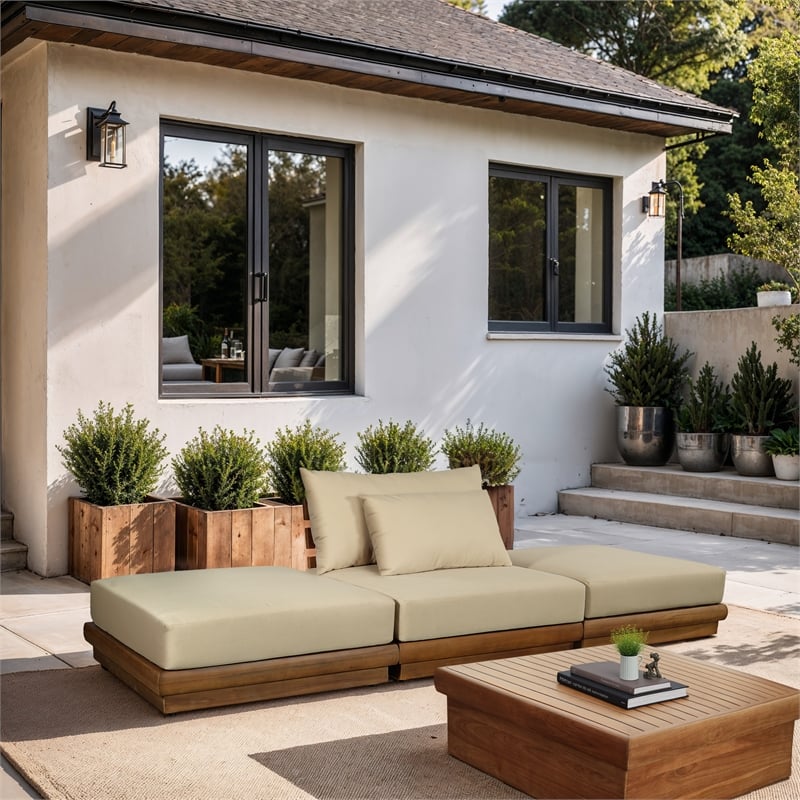 Meridian Furniture Mirella 111