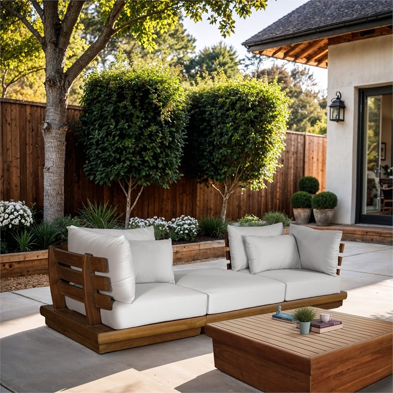 Meridian Furniture Mirella 113
